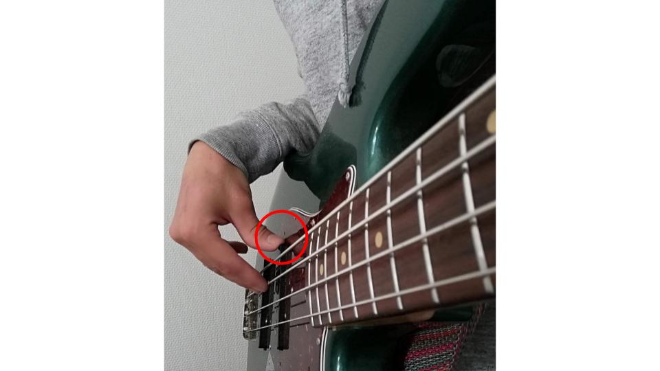 ベースの指弾き ツーフィンガーのコツ フォームや弾き方を解説 リョータの初心者のためのエレキベースの知識